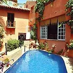 Amanhavis Hotel
